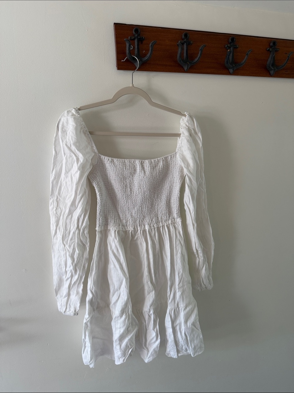 Wilfred White Smocked Neckline Top